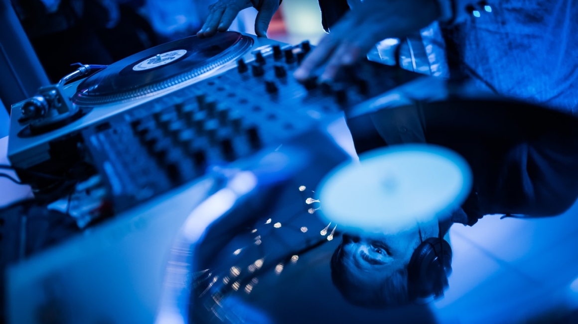 DJ Ratur DJ Ratur