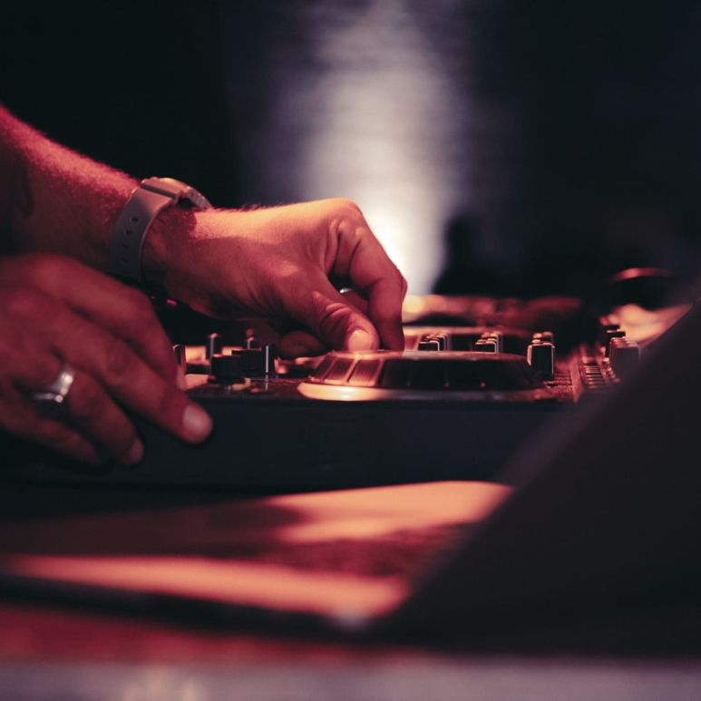 Melchyor A & Mojazz Dj's